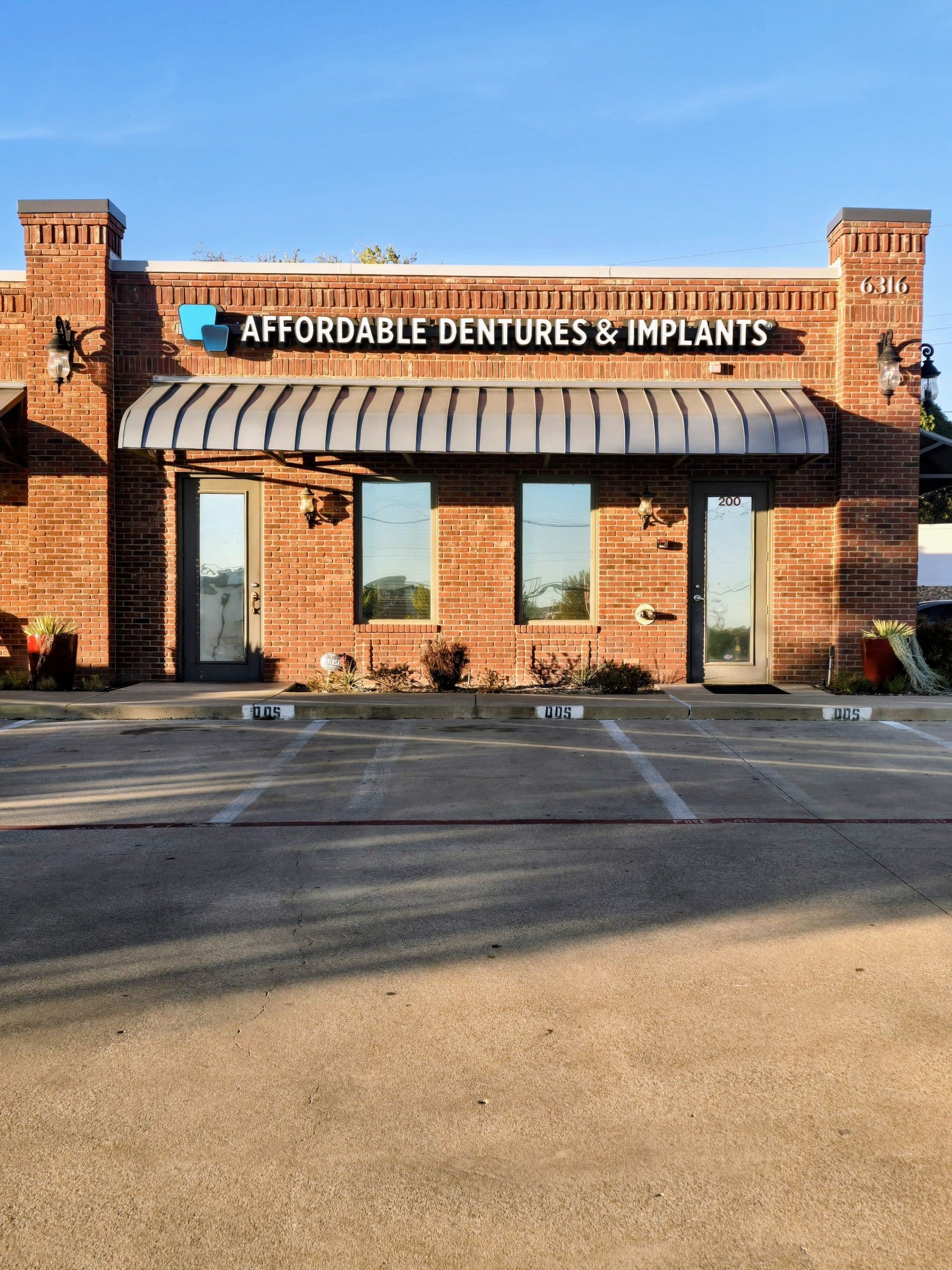 Exterior of Affordable Dentures & Implants in Lake Worth, TX